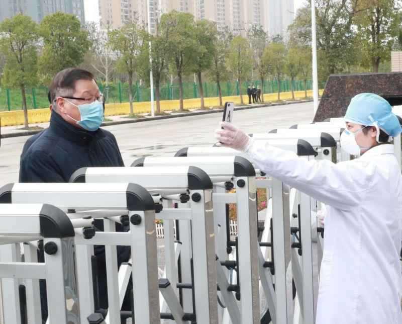 应勇:强化特殊场所重点人群防控救治