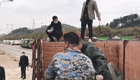 什么都没有生命重要,是吧?|我是志愿者